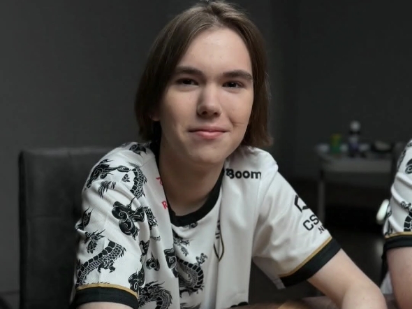 给予任何判 给予任何判